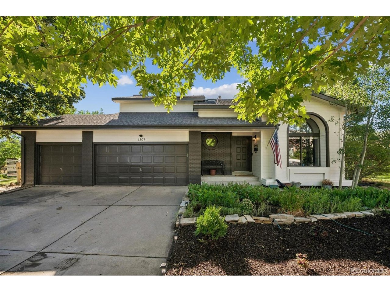 1307 Wildwood Ln