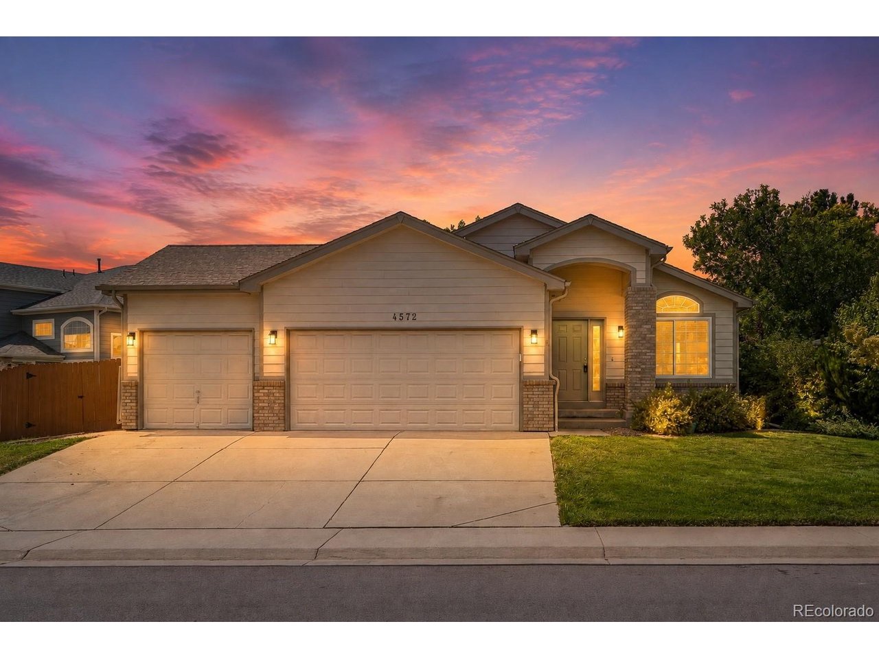 4572 Campden Ct
