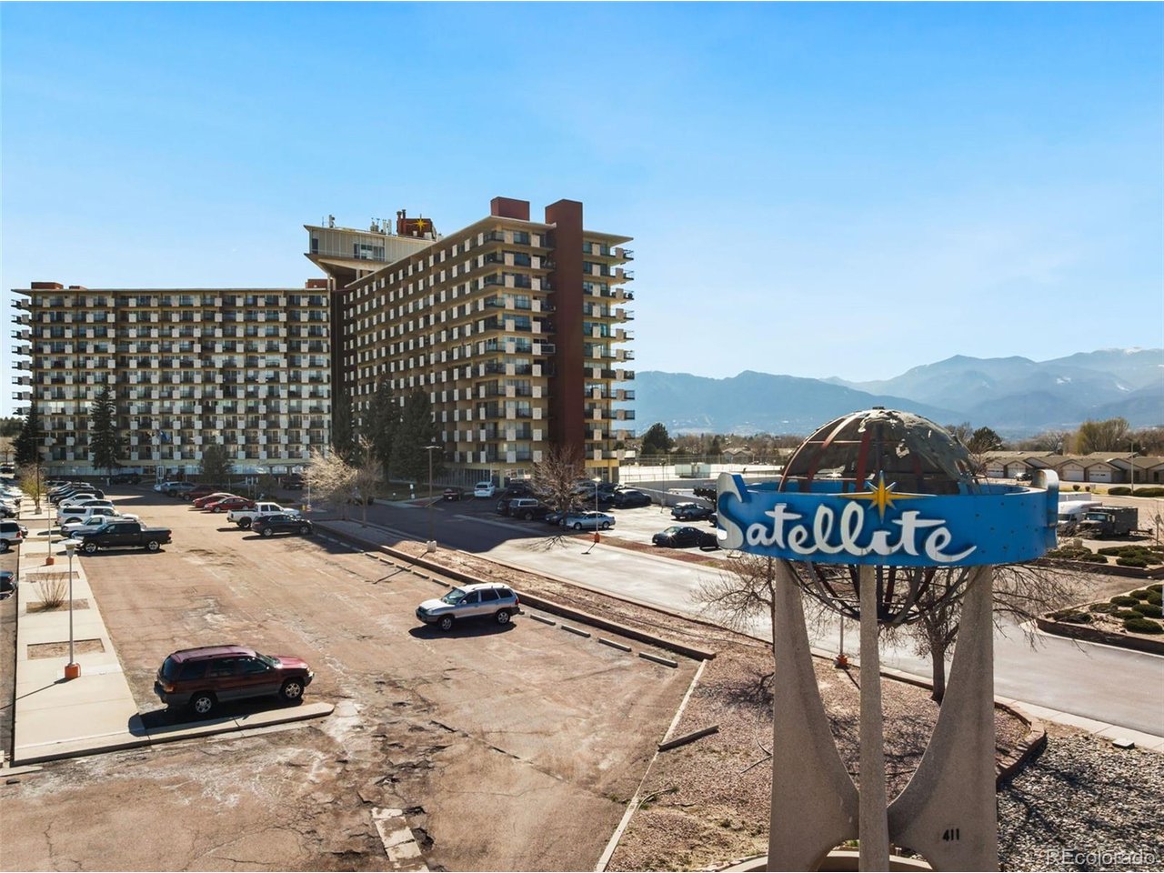 411 Lakewood Cir A-212