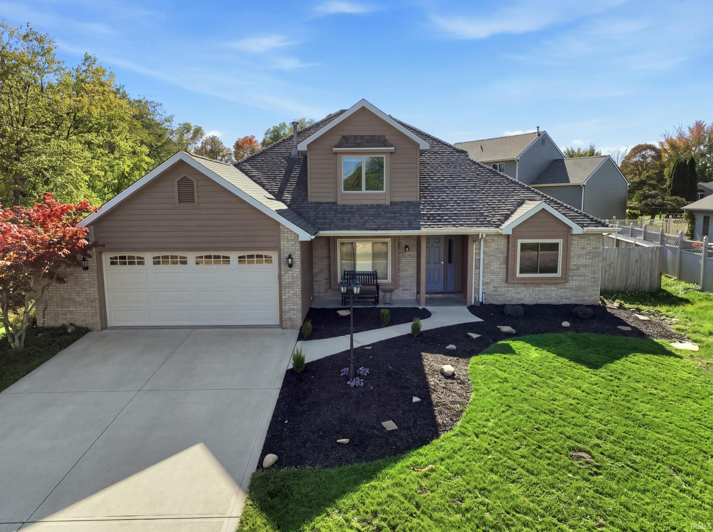 1686 E Brookside Trail