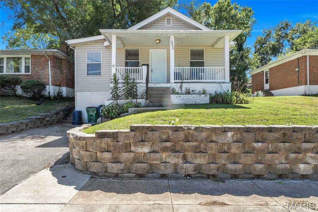 330 Lithia Avenue