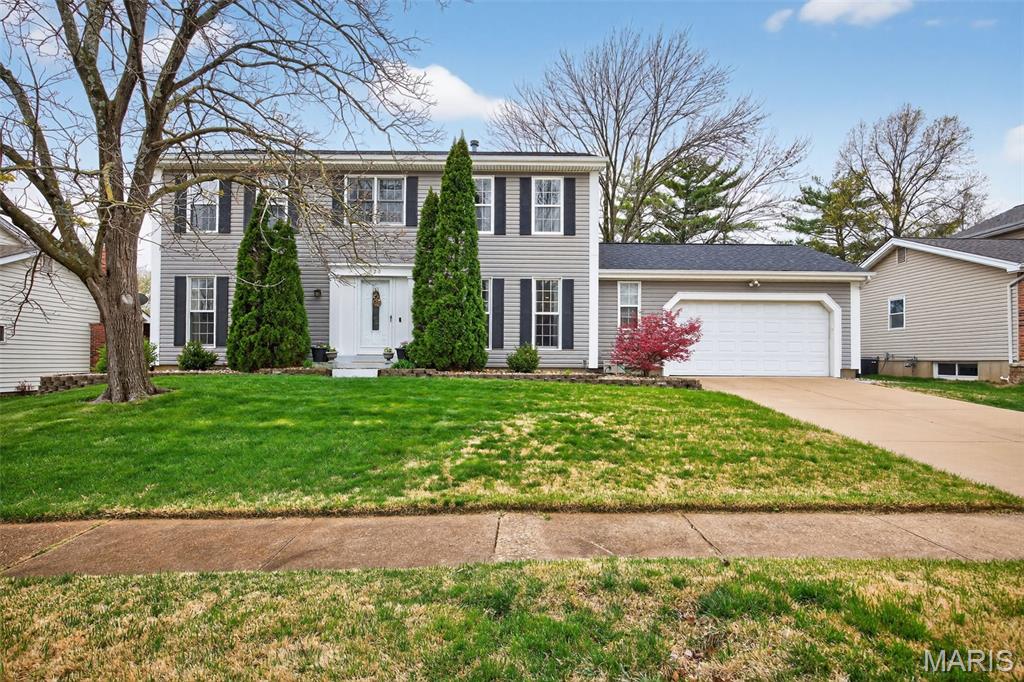 323 Oakleigh Woods Drive