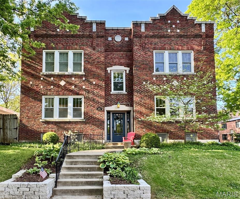 6636 San Bonita Avenue Unit: 2W