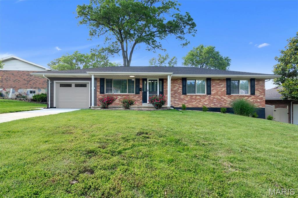 2261 Eleanor Kay Drive