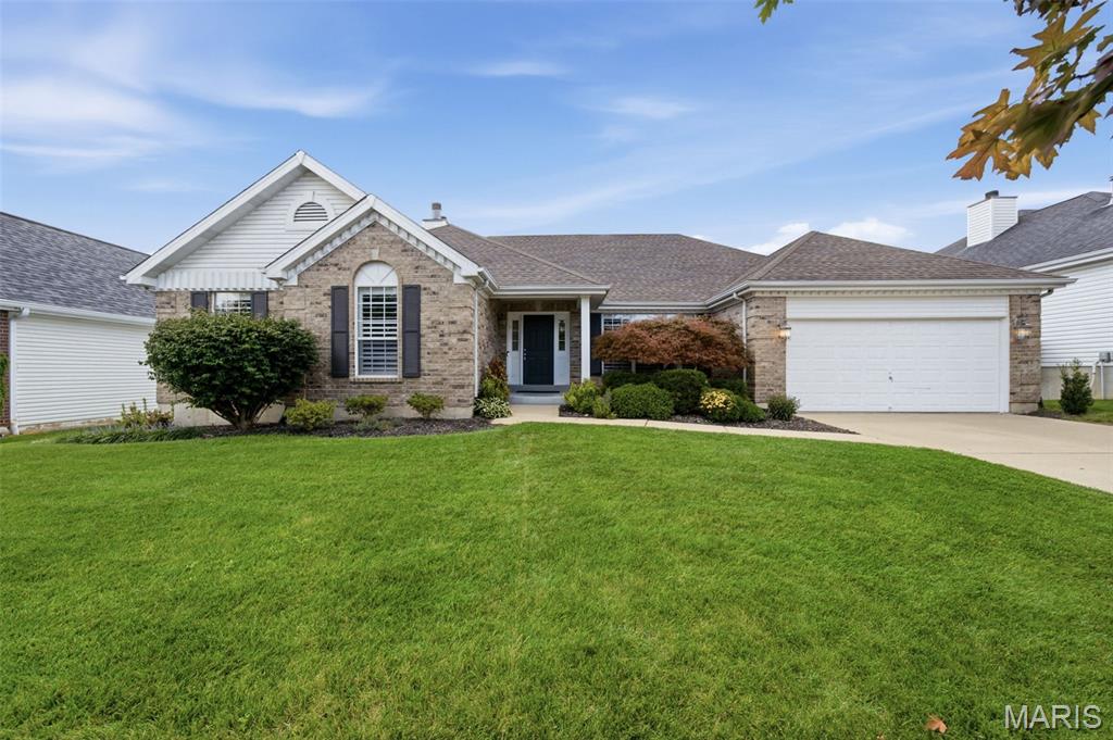 752 Hawk Run Drive