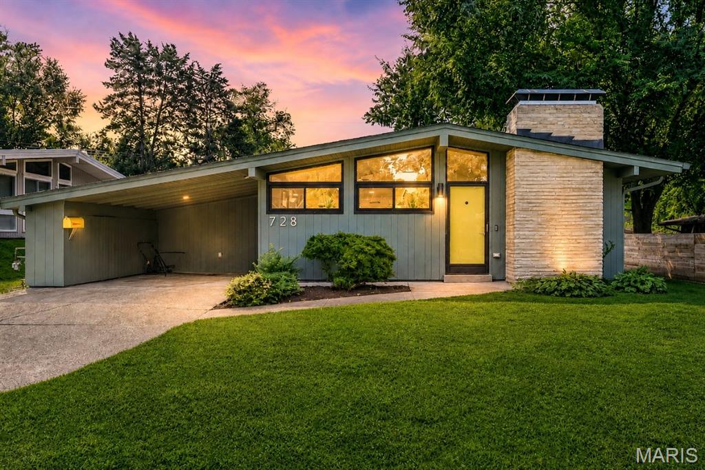 728 Hutchins Drive