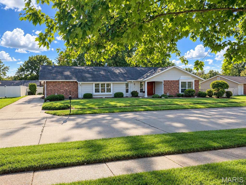 485 Brightspur Lane