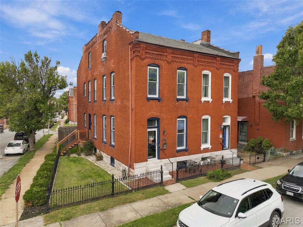 2869 Missouri Avenue