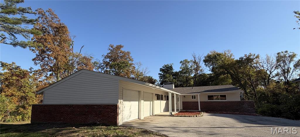 13818 Clayton Rd Road