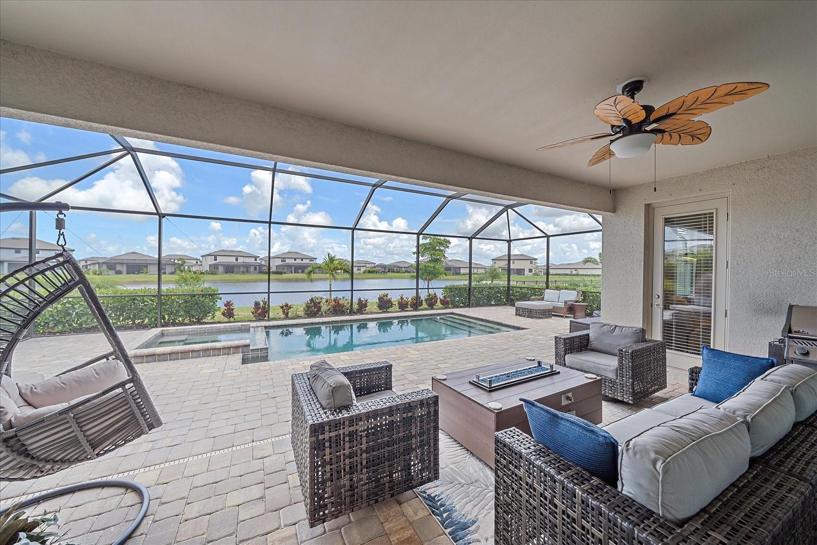 15437 WHITE LINEN DR