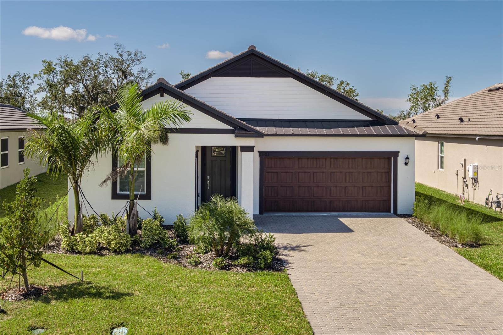 11923 LILAC PEARL LN