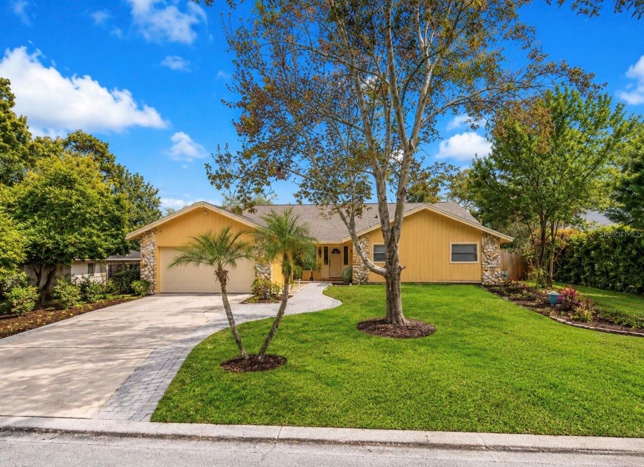 136 HABERSHAM DR