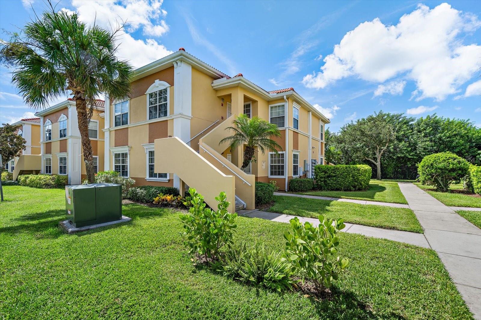 1010 VILLAGIO CIR #104