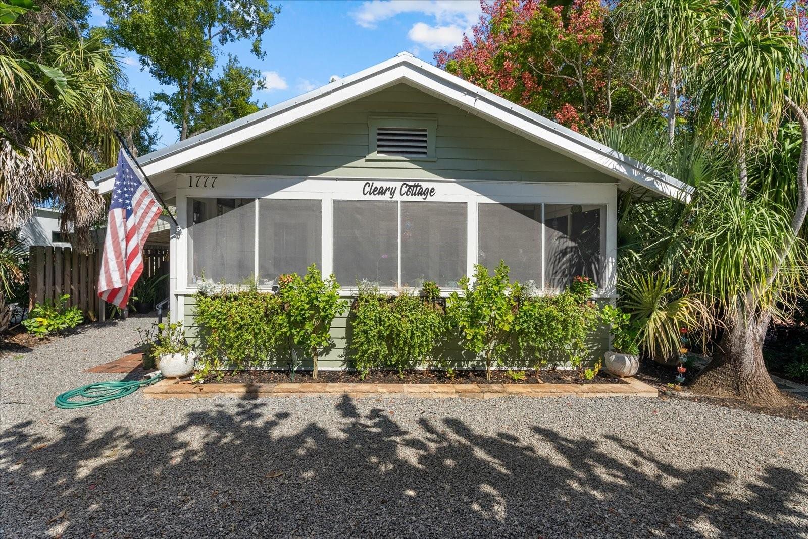 1777 Alta Vista St