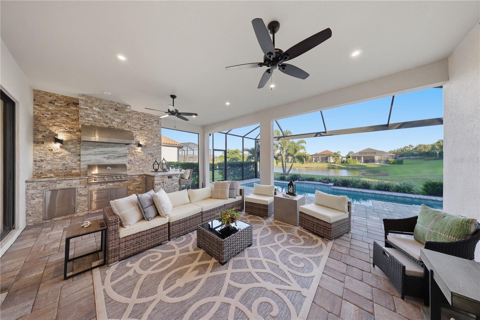 4735 Cassio Ct