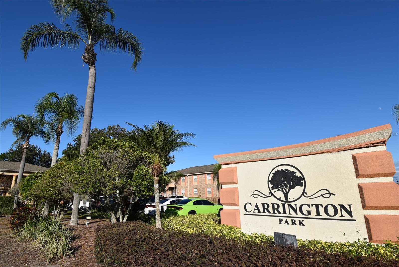 480 BANYON TREE CIR #102