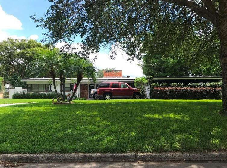 2208 HOWARD DR