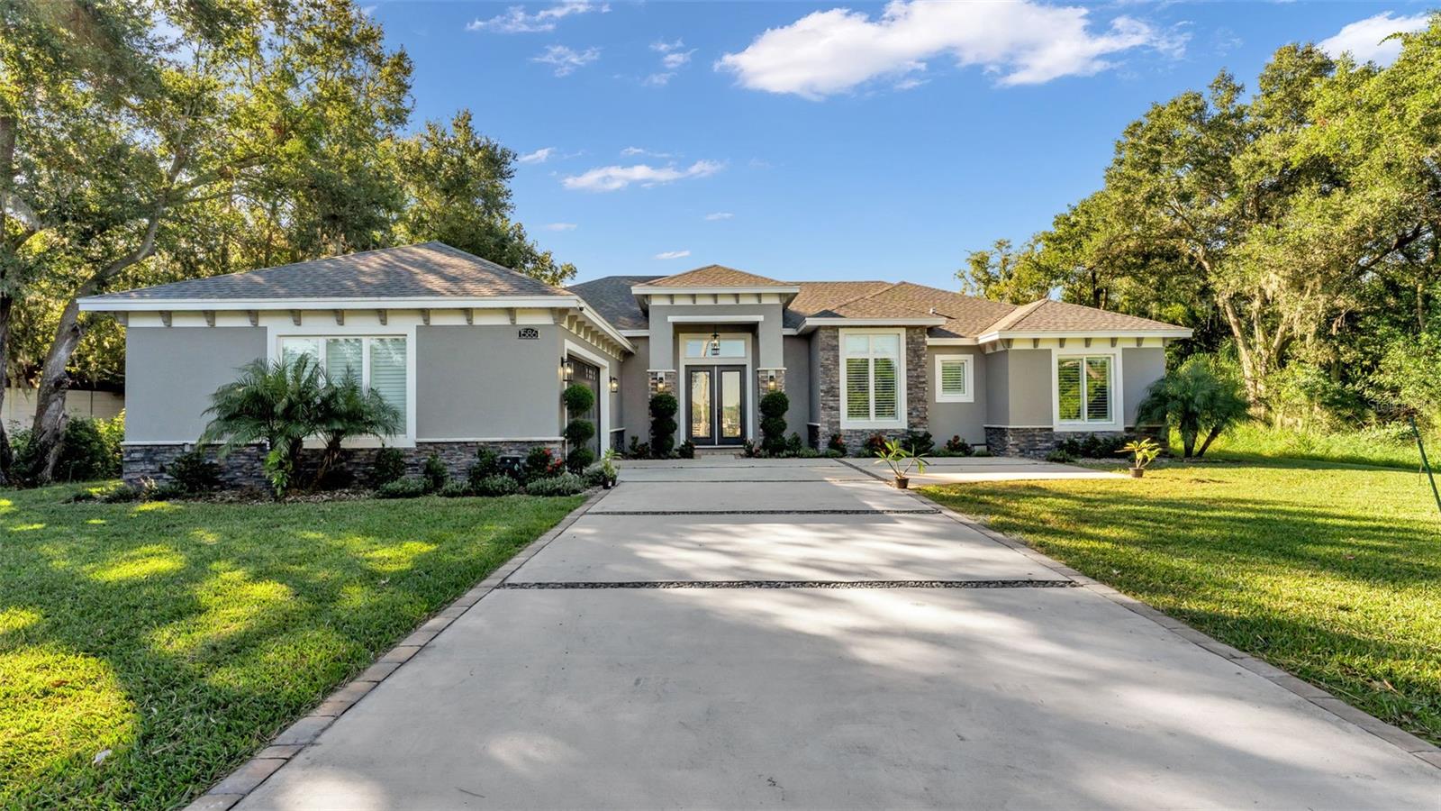 1586 MARTIN LUTHER KING BLVD NE