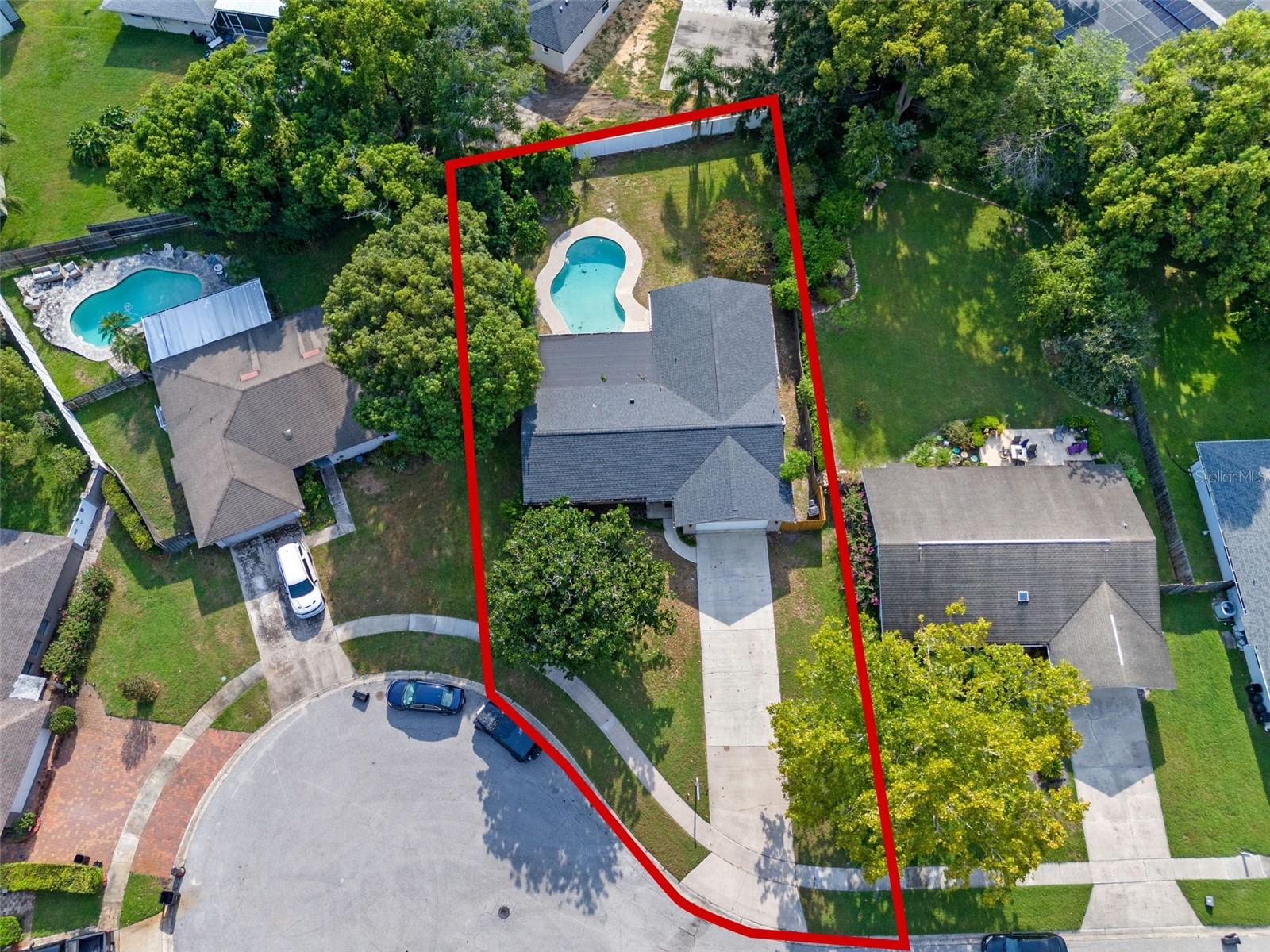 736 FOREST GLEN CT