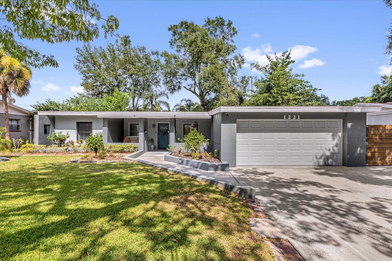 1221 NEWCASTLE DR