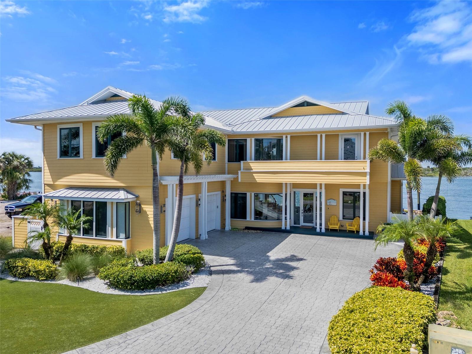 2012 SPYGLASS LN