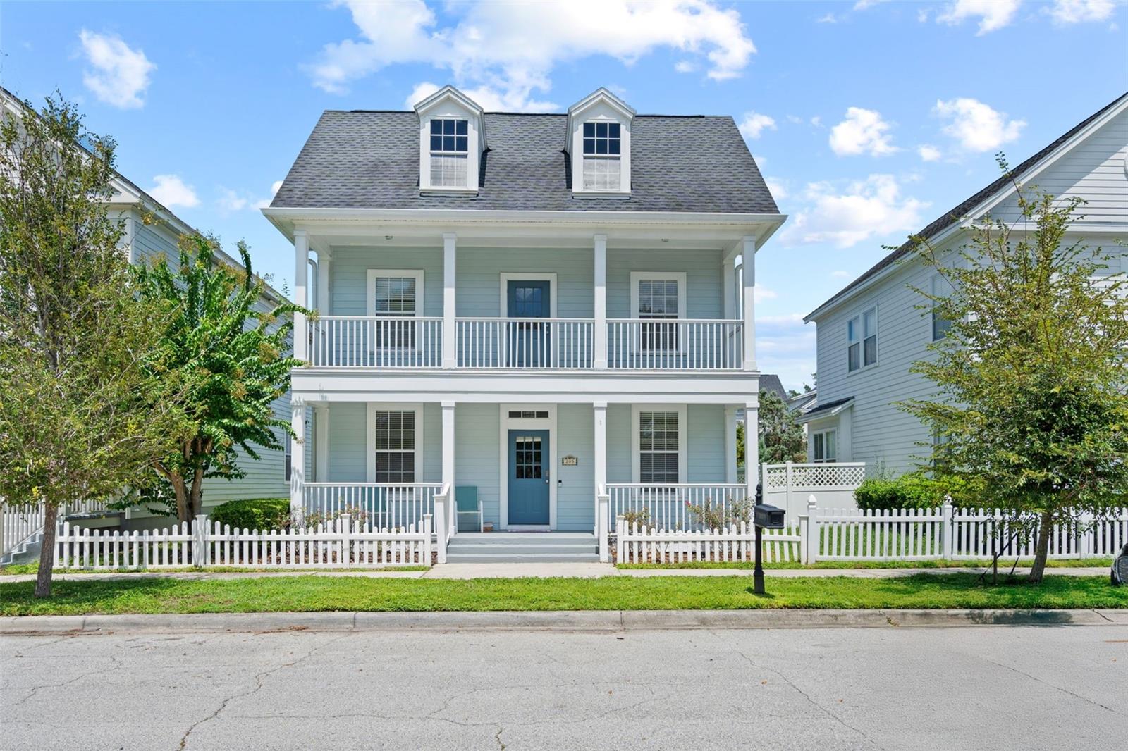 205 NORFOLK PL