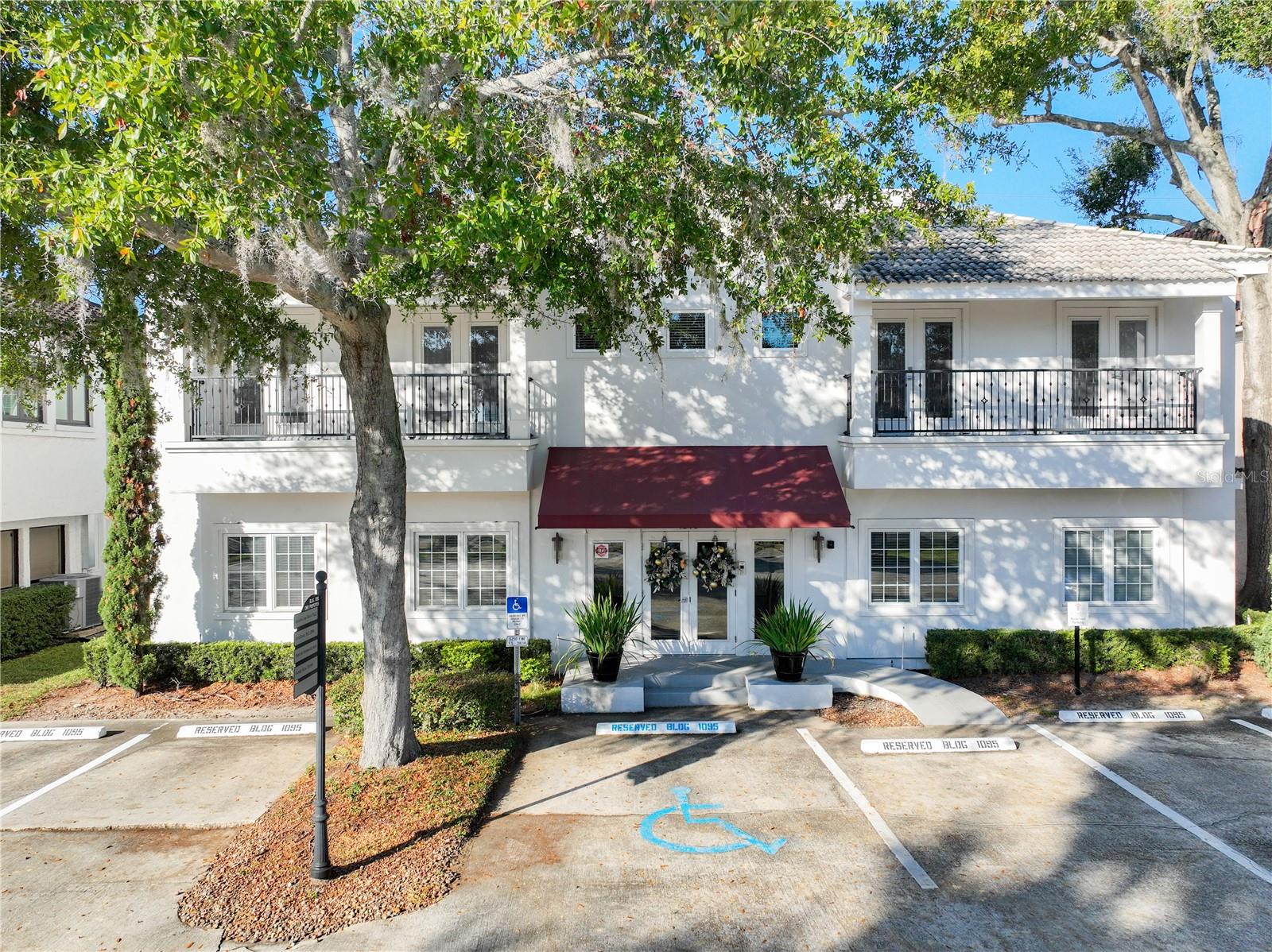 1095 W MORSE BLVD #101