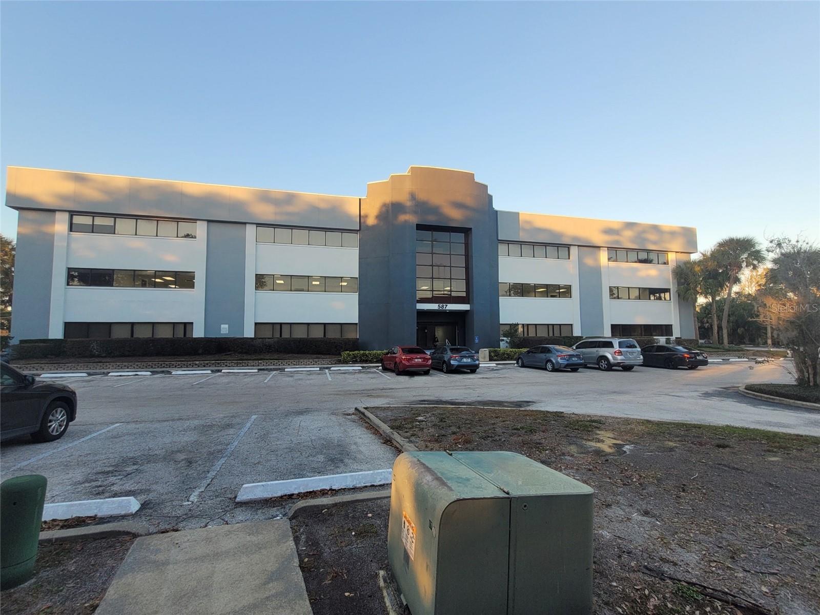 587 E STATE ROAD 434 #2001