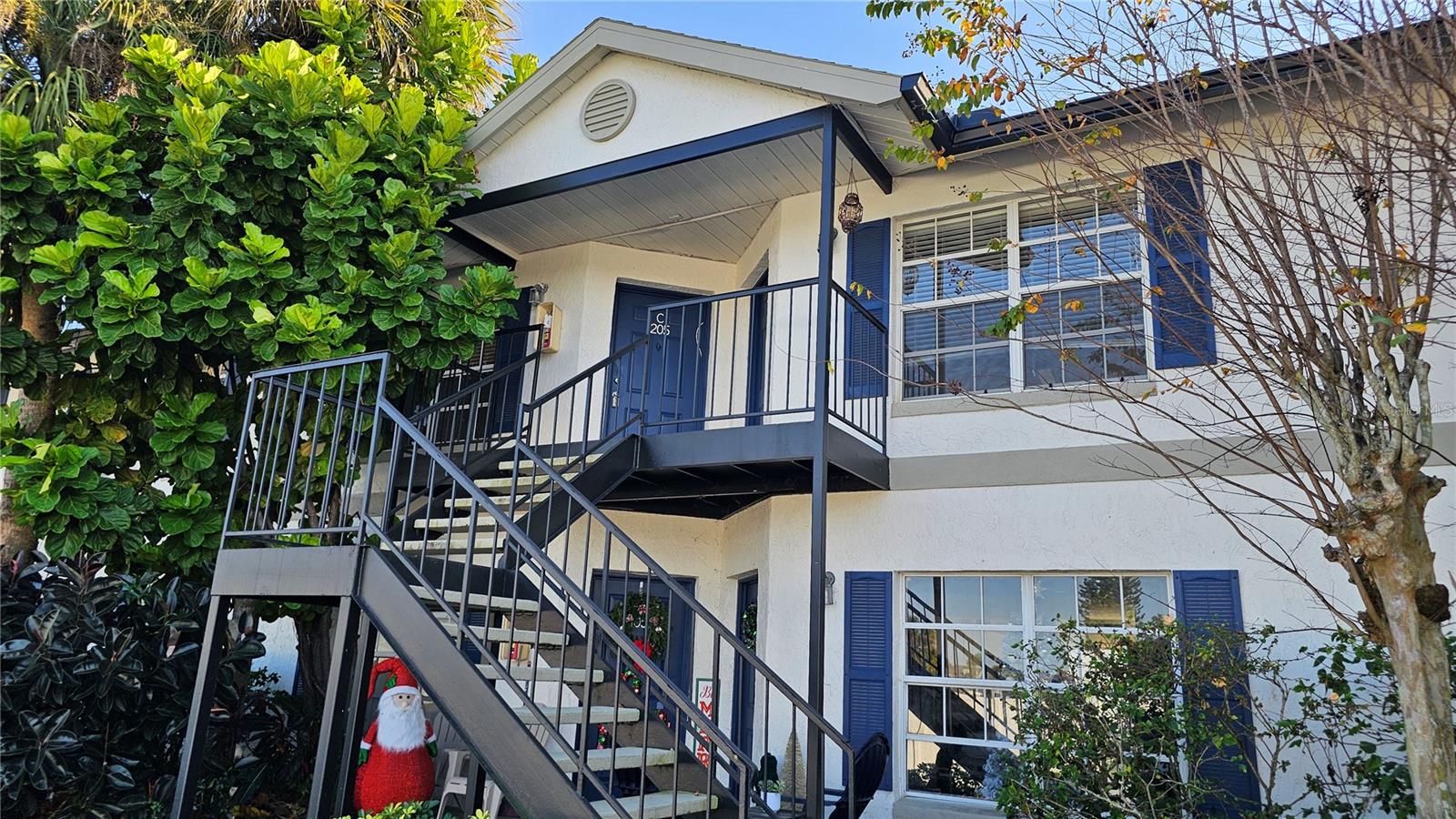 3651 N GOLDENROD RD #C205