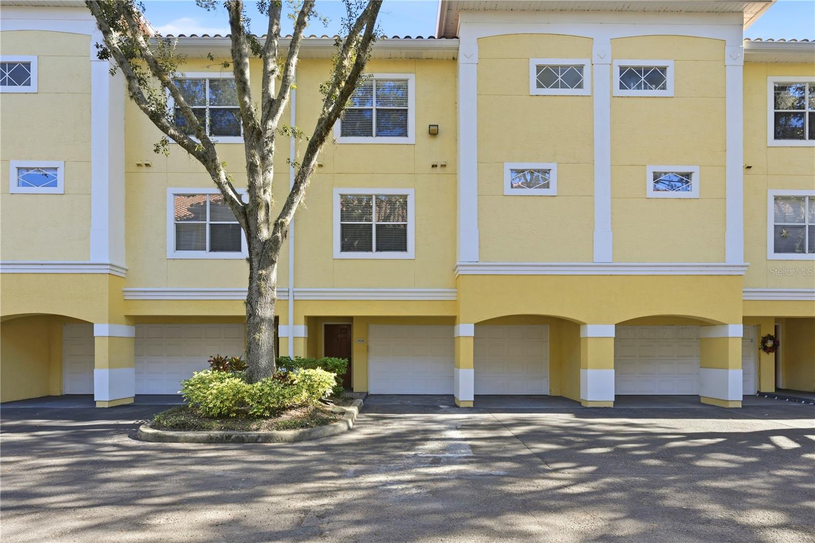 2824 SHADOW VIEW CIR #2824