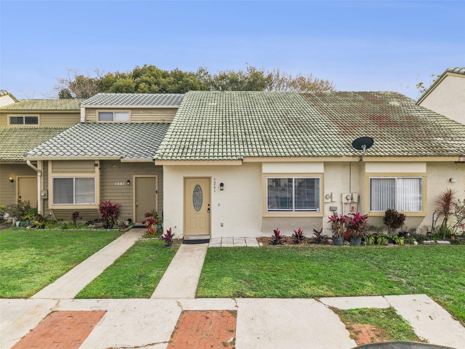 1261 WINTER GREEN WAY