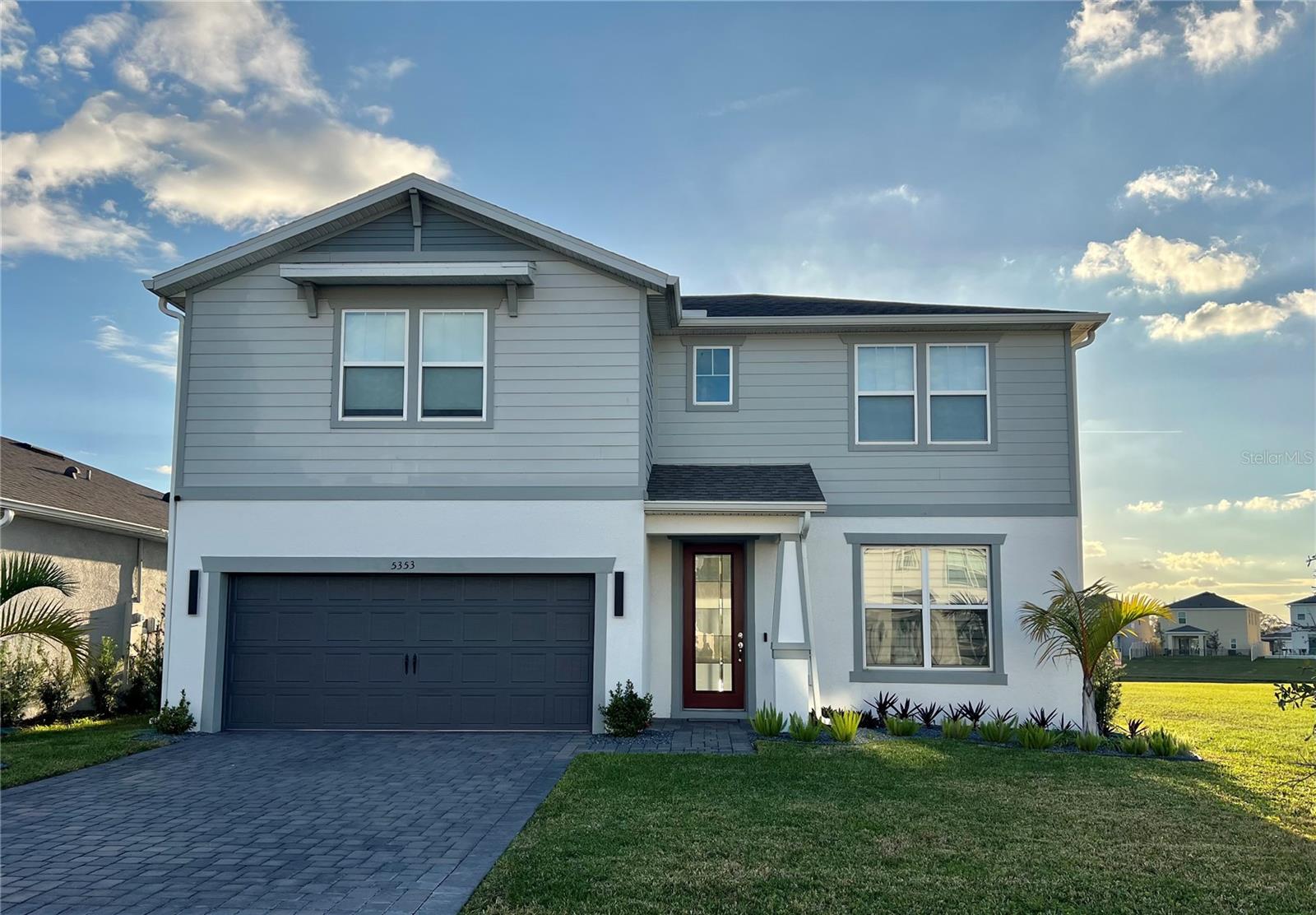 5353 ROYAL POINT AVE