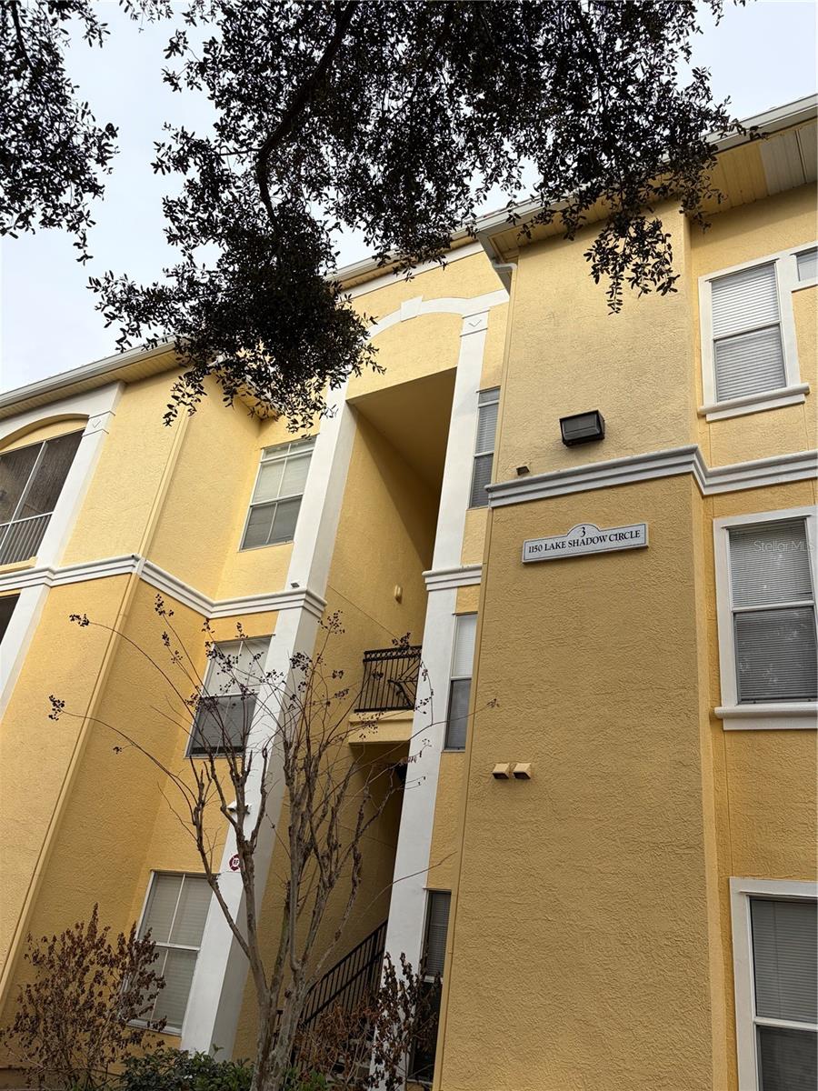 1150 LAKE SHADOW CIR #3305
