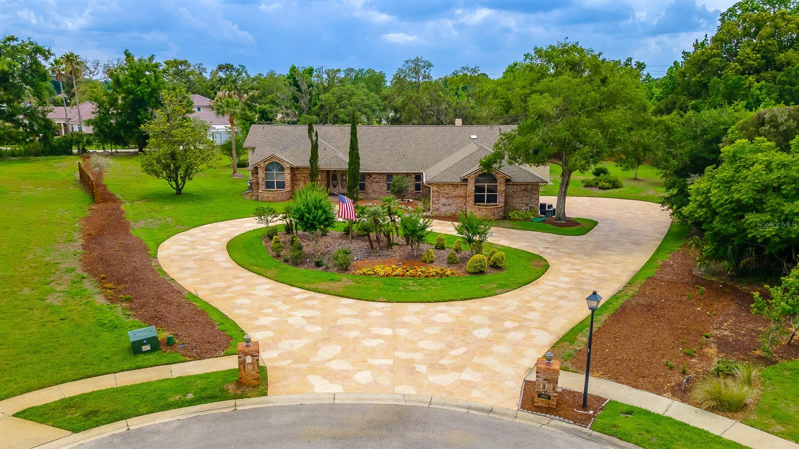 2165 BLUE IRIS PL