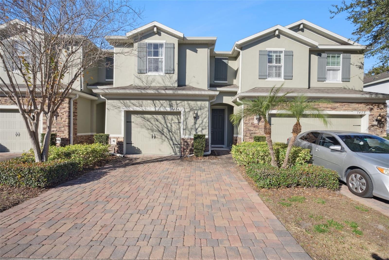7474 ALOMA PINES CT