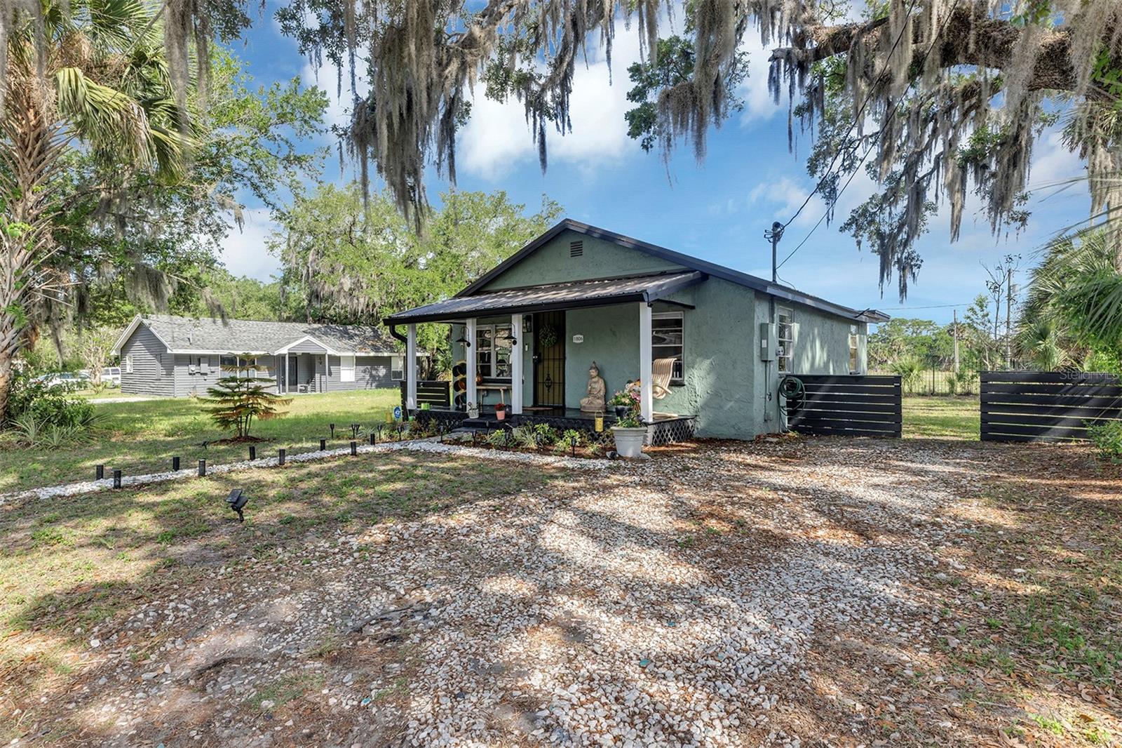 1806 REDDING PL