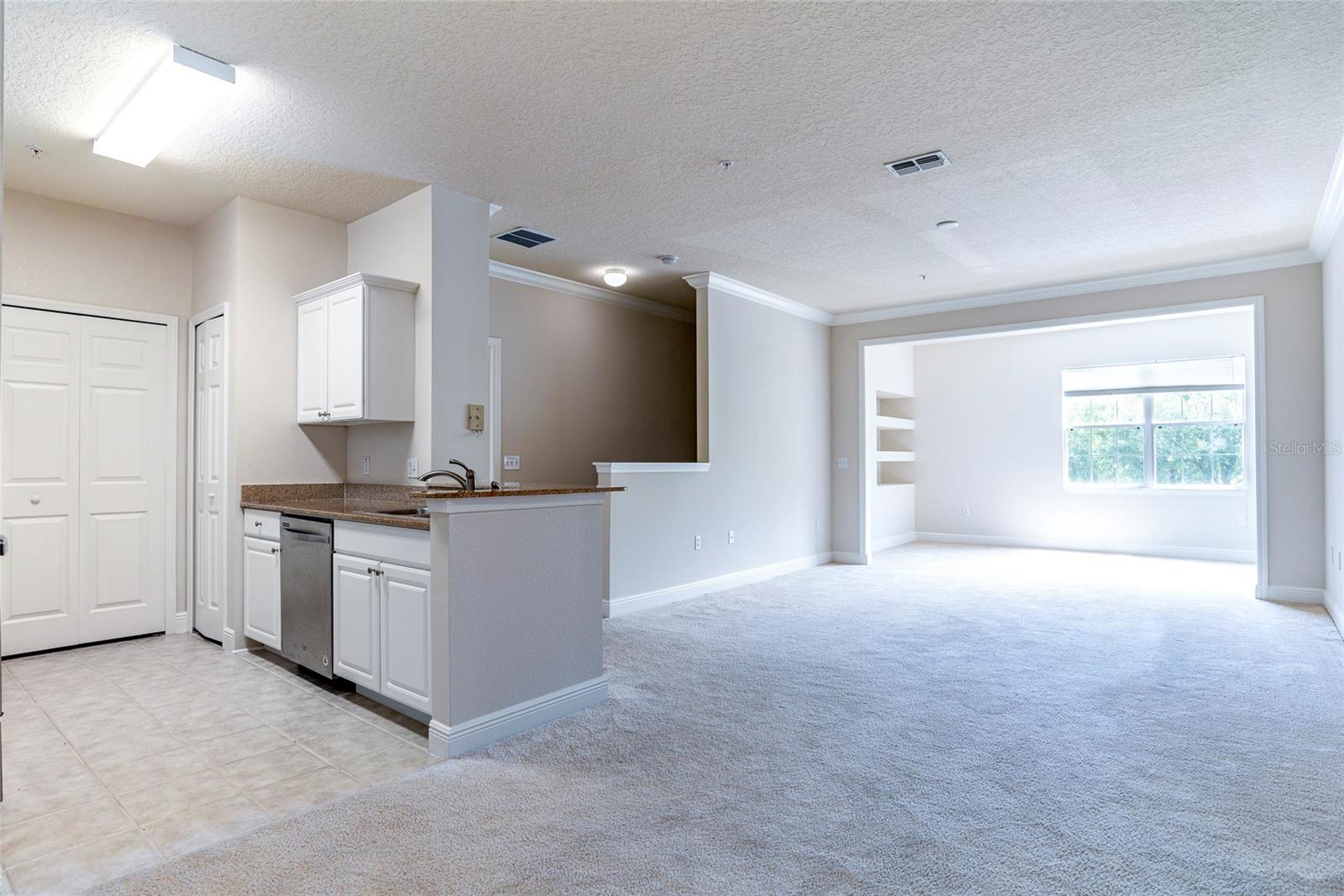 417 SOUTHERN PECAN CIR #205