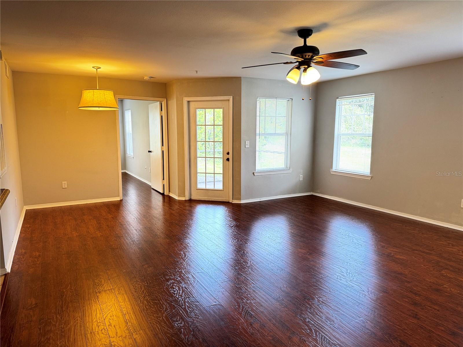 425 SUMMIT RIDGE PL #103