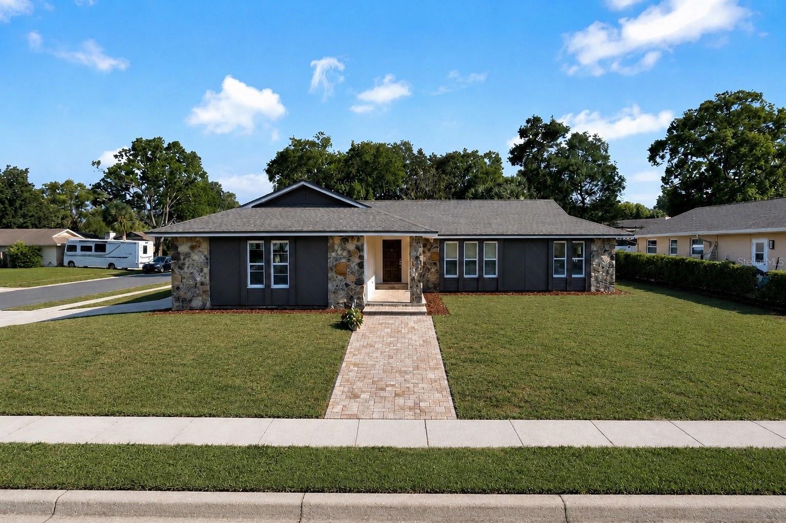 2880 CITRON DR