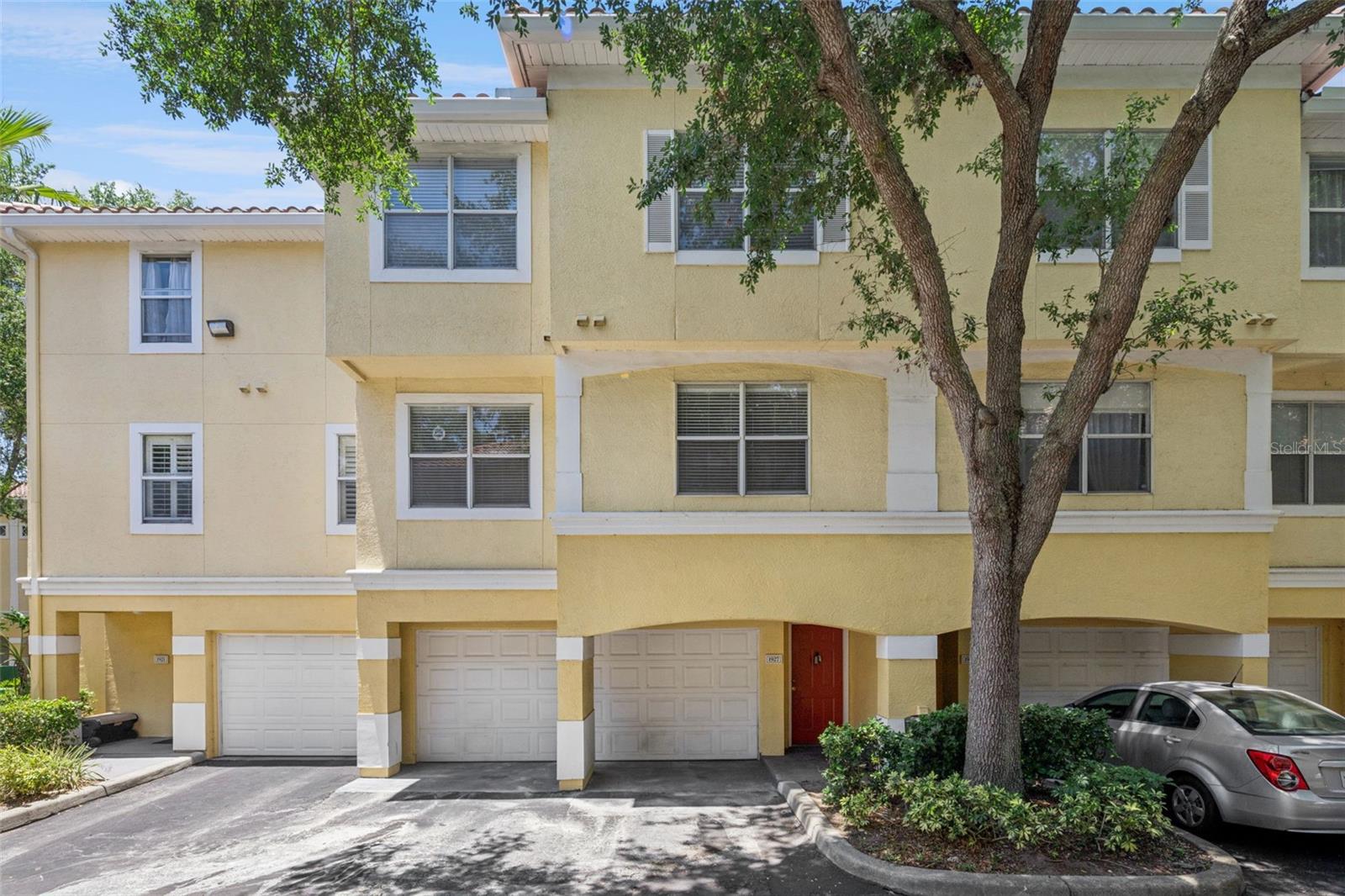 1927 LEGACY COVE DR #1927