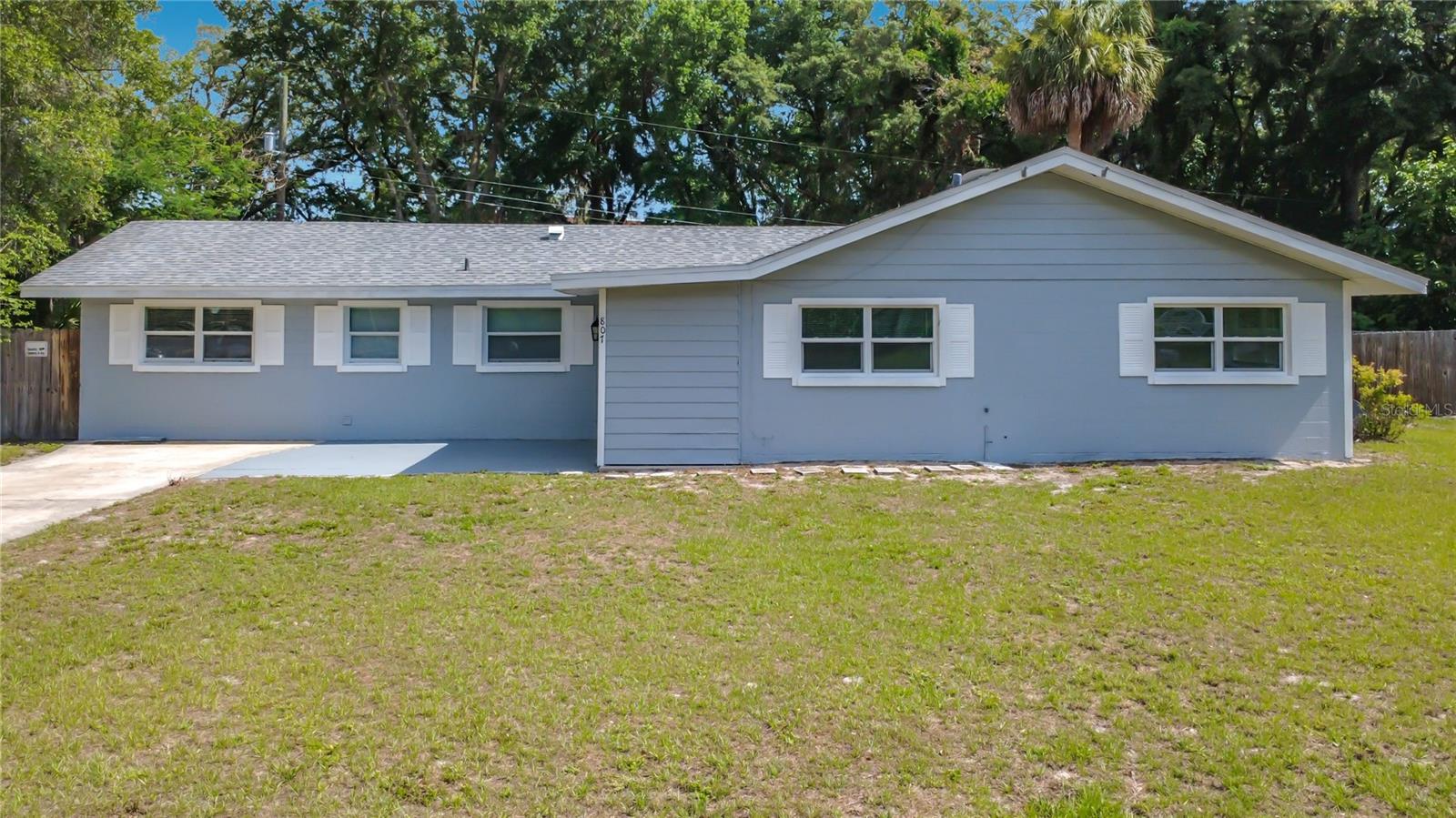 807 CHEROKEE CIR