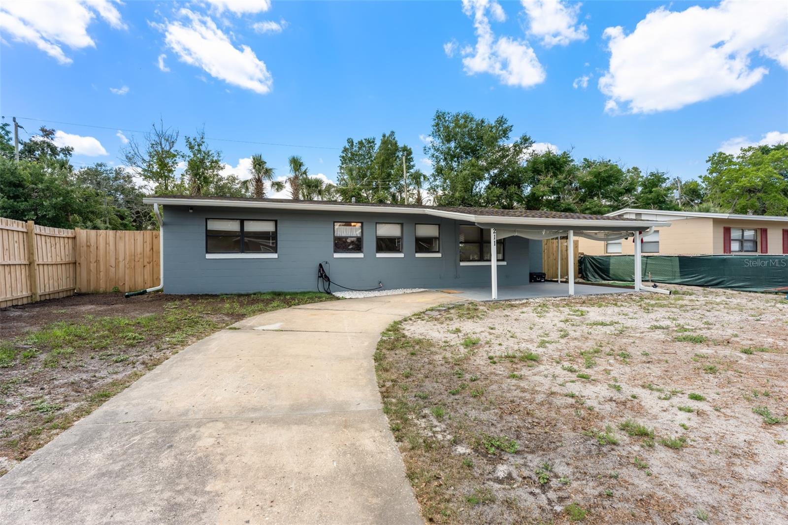 211 WOODMERE BLVD