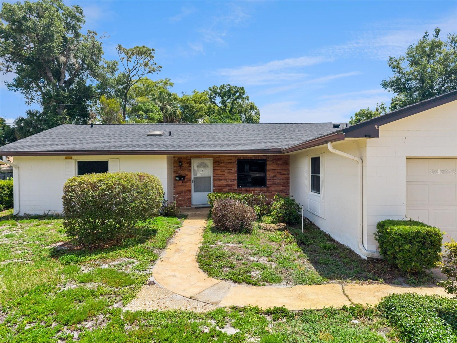 2512 EASTBROOK BLVD