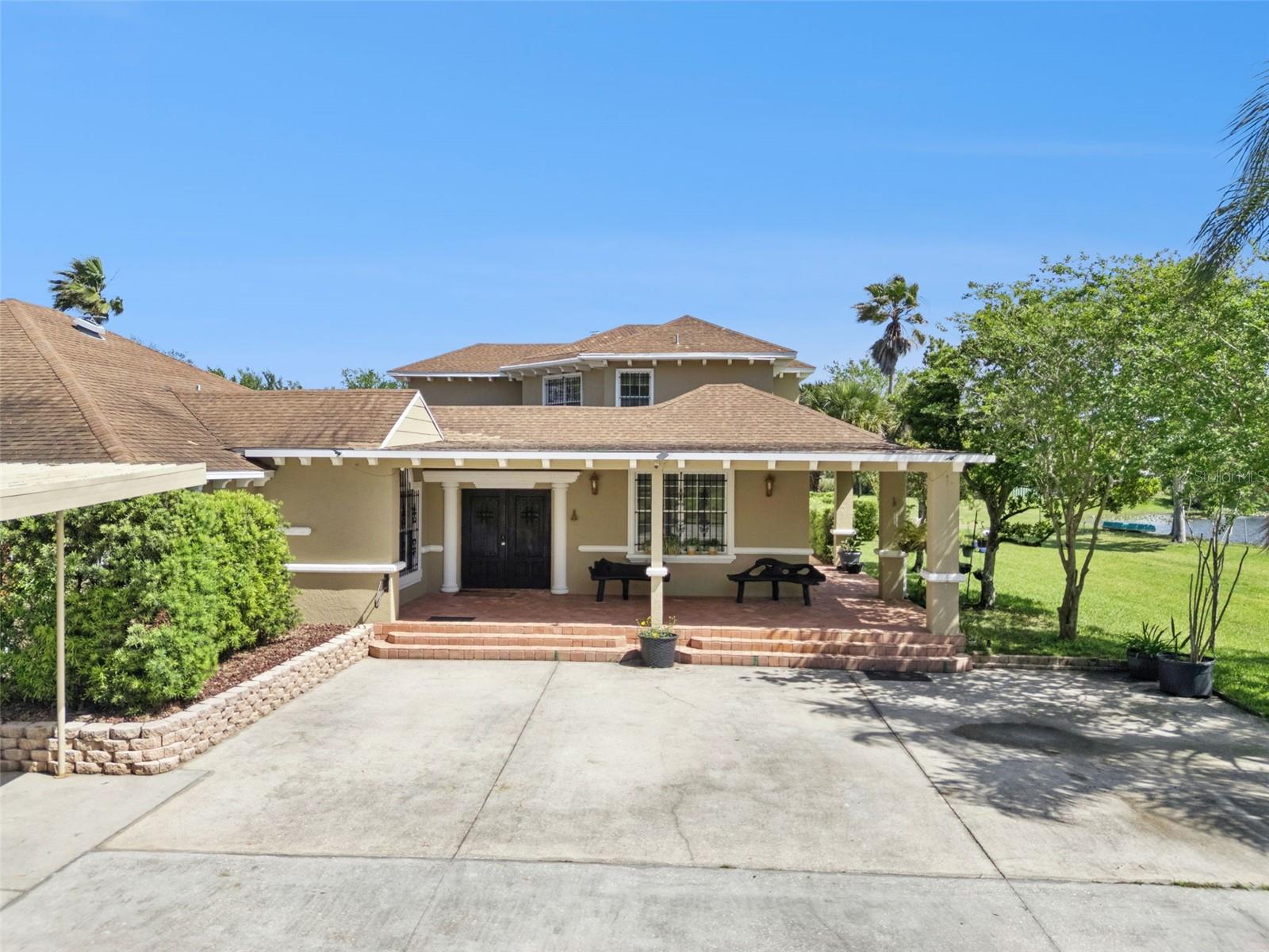 5825 LAKE LIZZIE DR