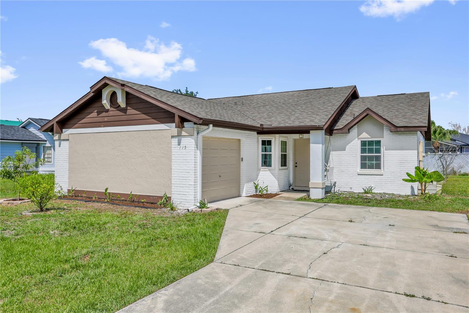 115 CORALWOOD CIR