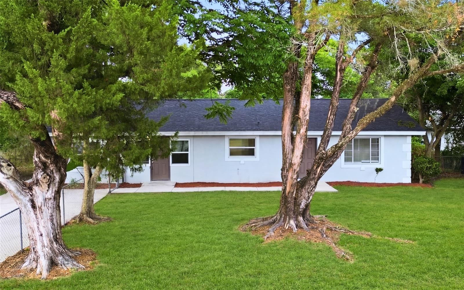 1715 SUNSET DR