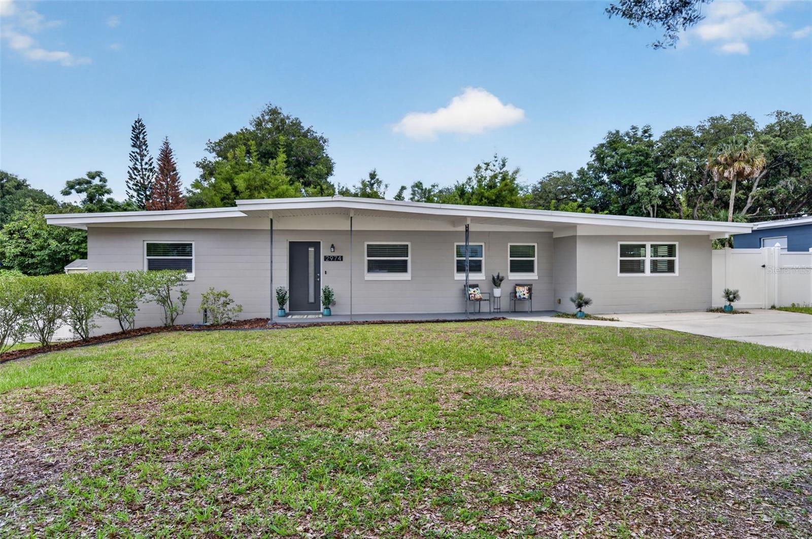 2974 CHANTILLY AVE