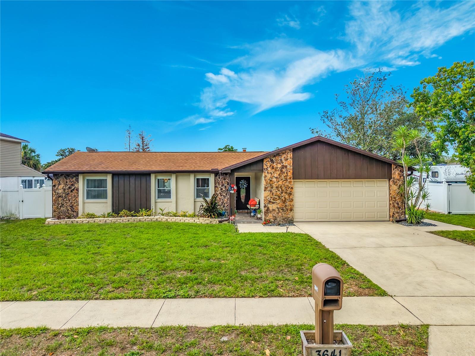 3641 OAK VISTA LN