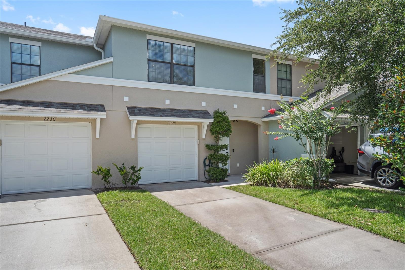 2220 WINDSOR LAKE CIR
