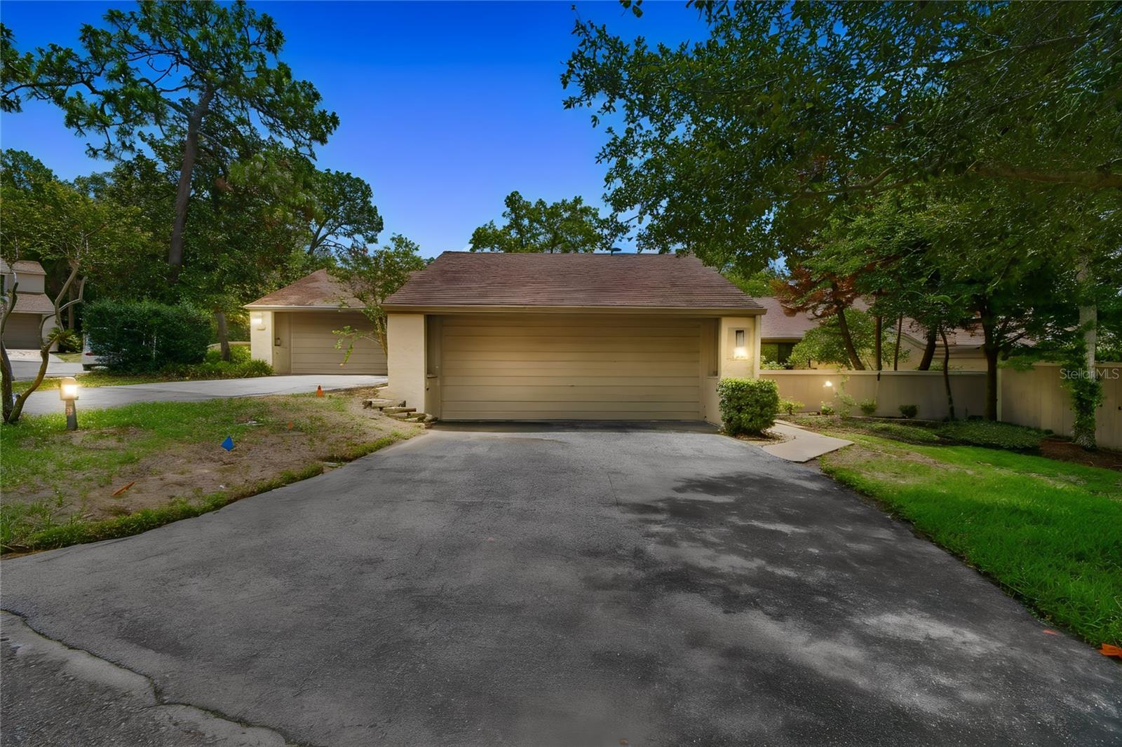 104 WEEPING ELM LN